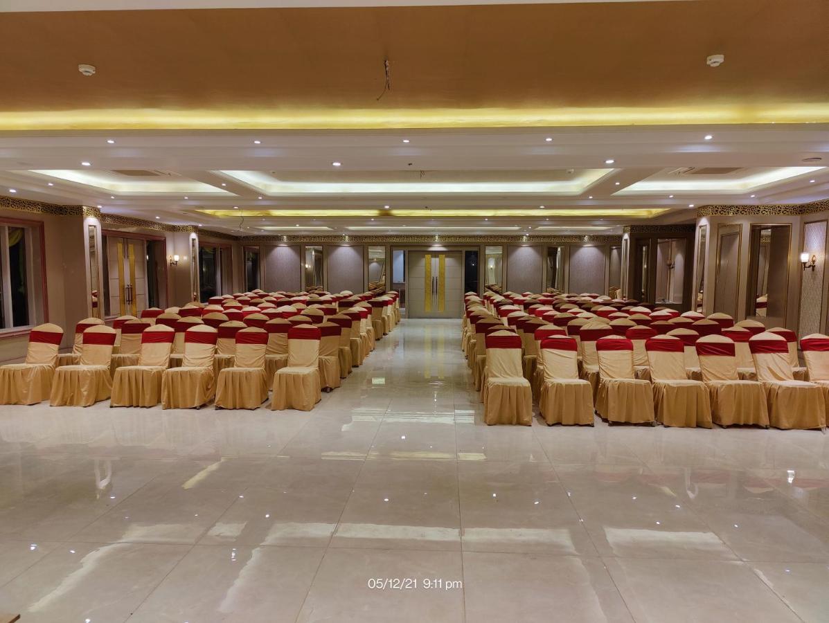 Mds Royal Resort Tulsipur Εξωτερικό φωτογραφία