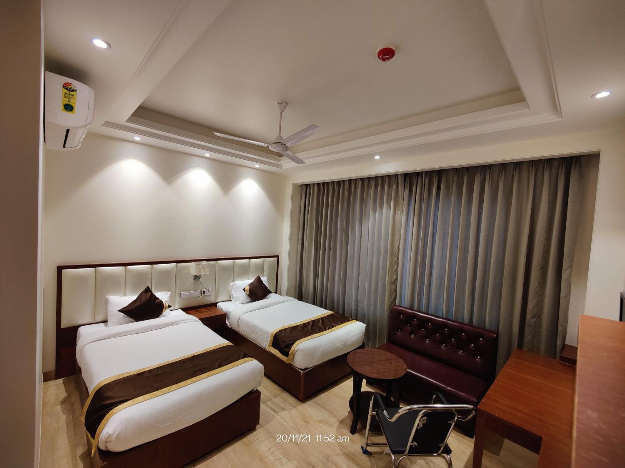 Mds Royal Resort Tulsipur Εξωτερικό φωτογραφία